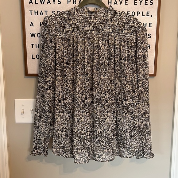 Top - Picture 2 of 7